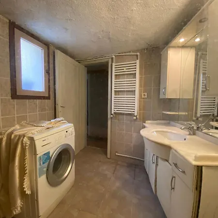 Dedenin Yeri Isztambul