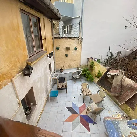 Apartman Dedenin Yeri Isztambul