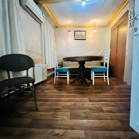 Dedenin Yeri Isztambul