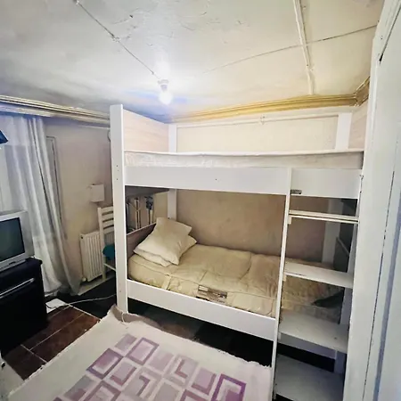 Dedenin Yeri Apartman Isztambul
