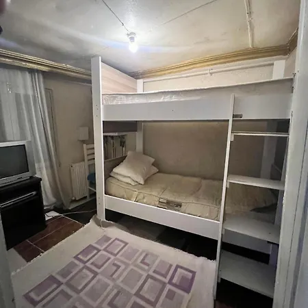 Dedenin Yeri Isztambul